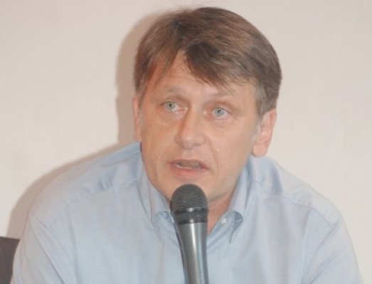 Antonescu: Unii pesedişti sunt mâhniţi că nu sunt singuri la guvernare